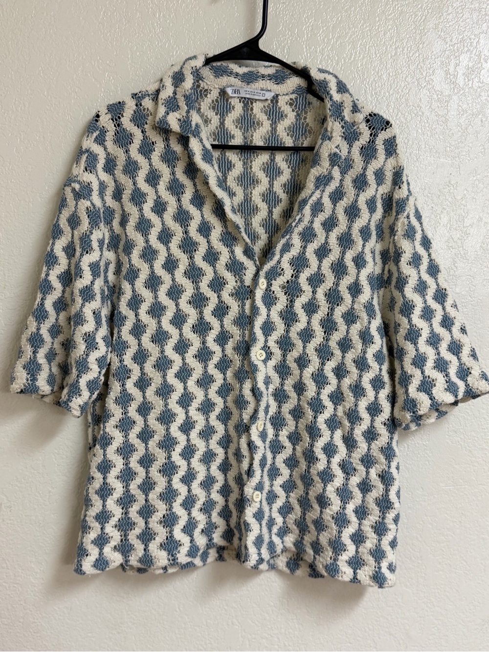 ZARA Blue and Cream Knit Short-Sleeve Button-Down Shirt